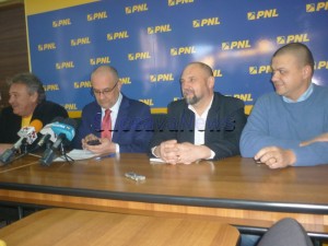 Alexandru Băişanu la conferinţa de presă PNL