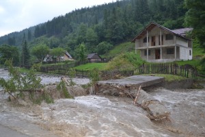 inundatii in judetul suceava iunie 2016 (1)