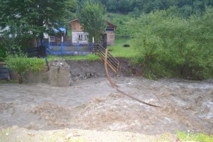 inundatii in judetul suceava iunie 2016 (5)