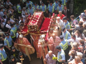 procesiune de sanziene pe strazile sucevei (72)