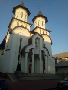 biserica-sfanta-cruce-suceava-2